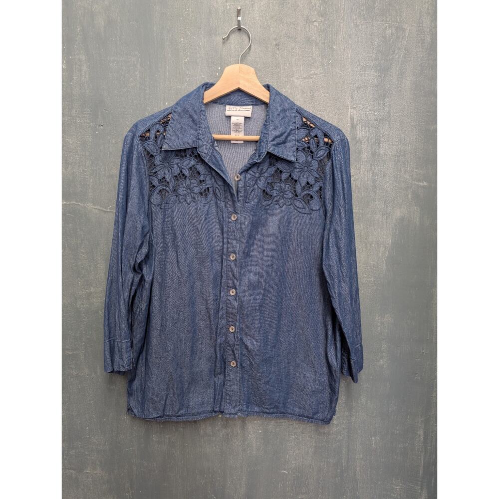 ALFRED DUNNER Large 14 Top 3/4 Sleeve Denim Blue Chambray Crochet